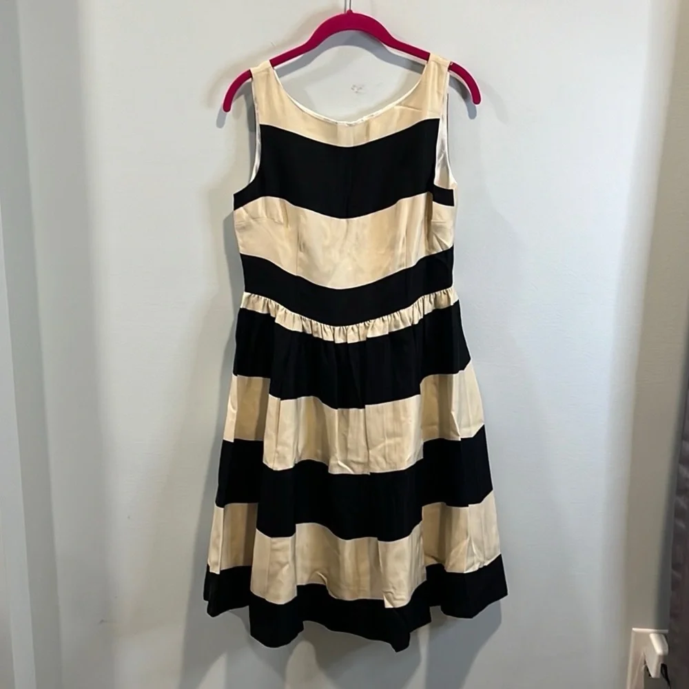 Kate Spade “Carolyn” cream white and black striped colorblock dress 6 NWT - Picture 3 of 5